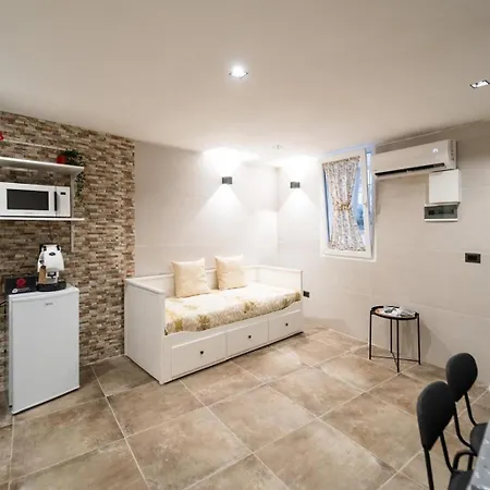 Ferienwohnung Benvenuti A Casa Neapel Exterior foto