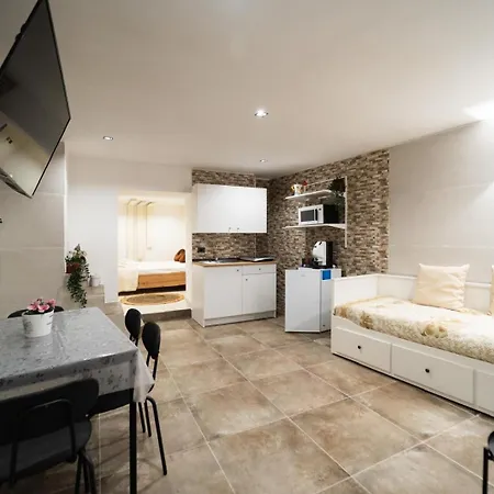 Ferienwohnung Benvenuti A Casa Neapel Exterior foto
